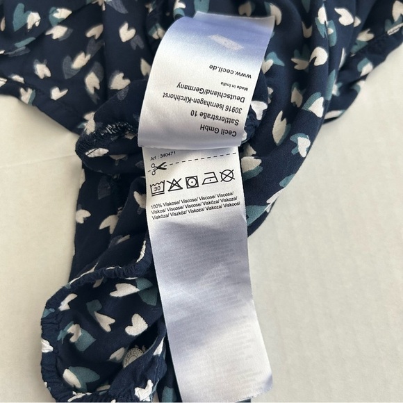 Cecil Women's Blue Heart Pattern Button Detail Short Sleeve Blouse Small - Picture 8 of 13